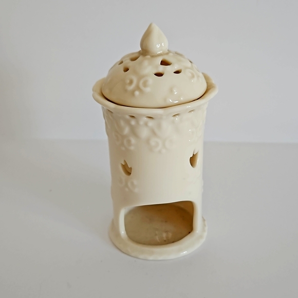 SKYE MCGHIE CREAM LACE pattern incense or tea candle holder - Picture 1 of 8